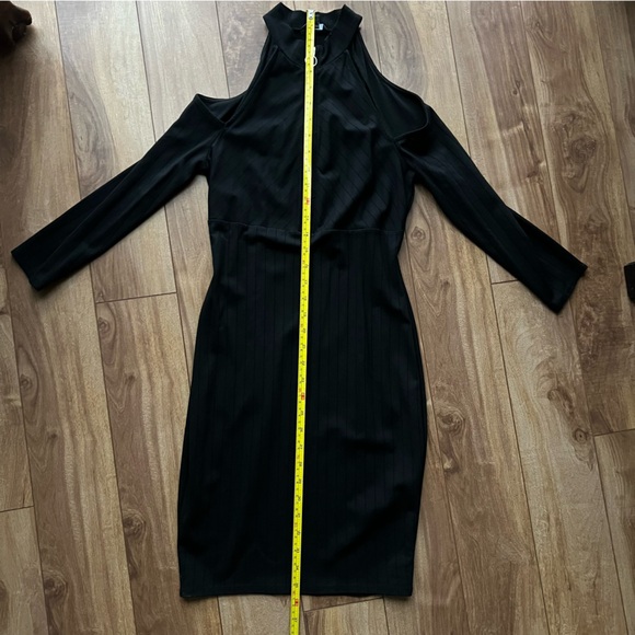 GUESS Black Bodycon Zipper Dress - Picture 4 of 11